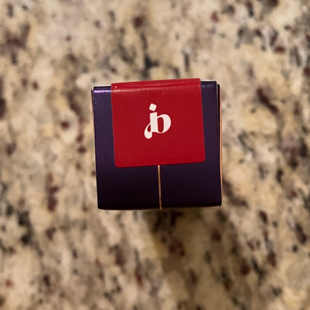 Imayla Red Lipstick New in Box Vegan & Cruelty Free - Picture 9 of 10